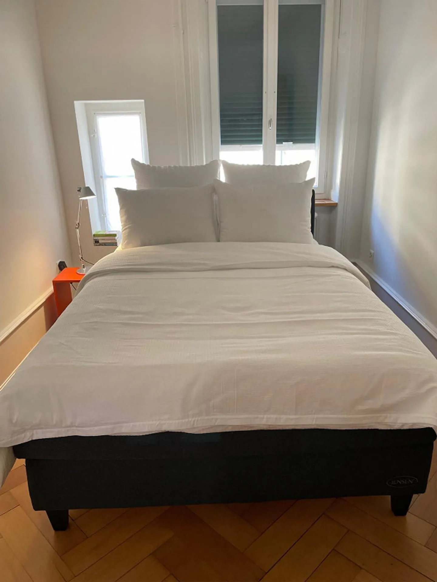 Appartement rénové de style classique design dans un immeuble ancien - Photo 17 sur 17