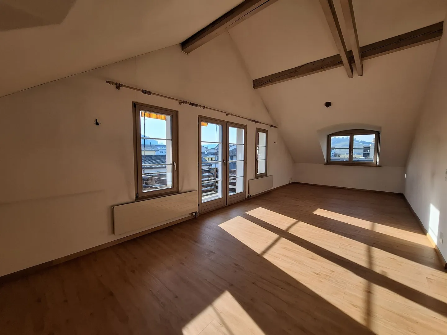 Charmante Wohnung in Ettiswil - Foto 2 von 8