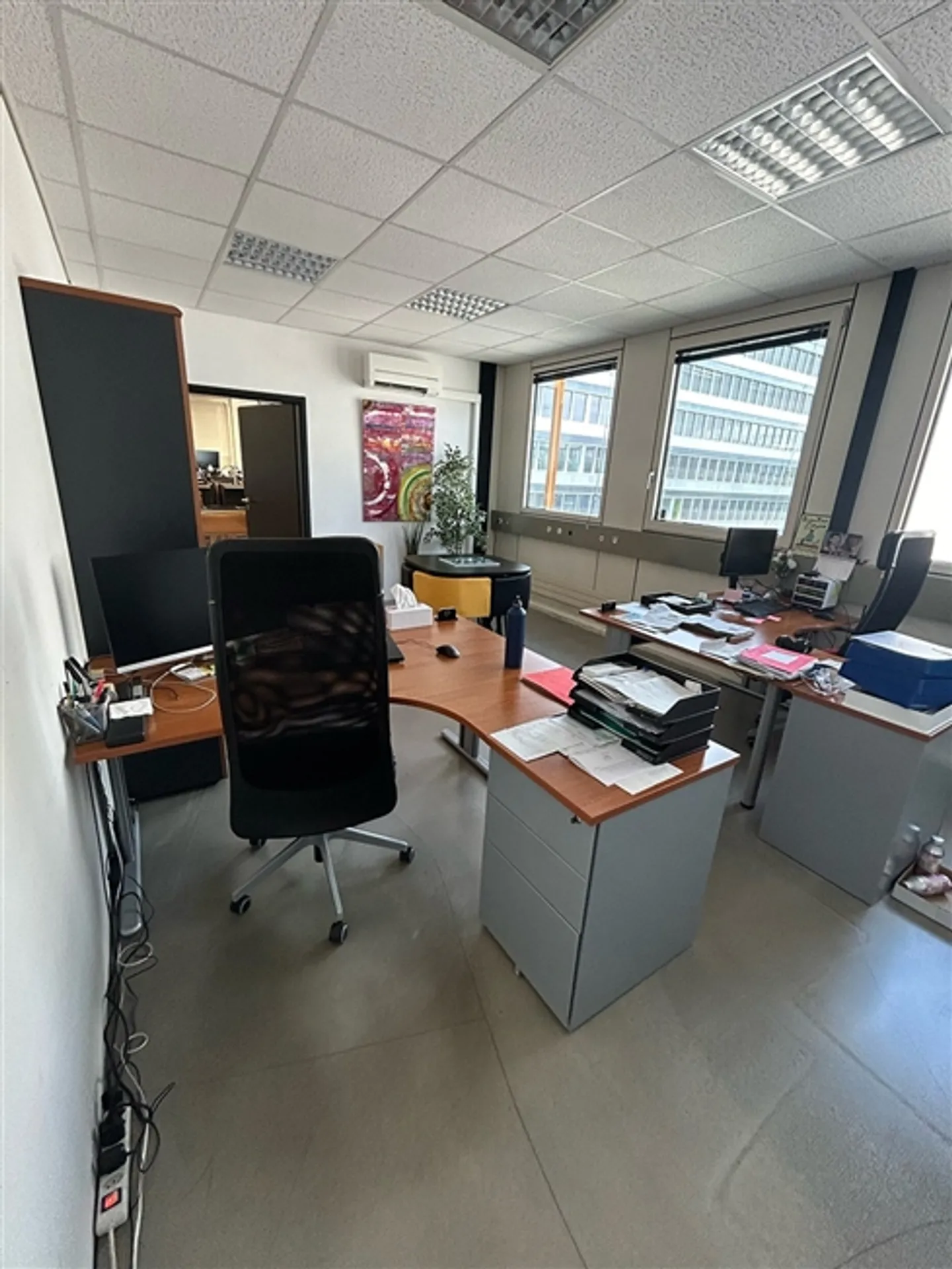 234m2 di laboratorio al 1° piano del CTN 18 a Plan-les-Ouates. Completamente ristrutturato - Foto 9 di 10