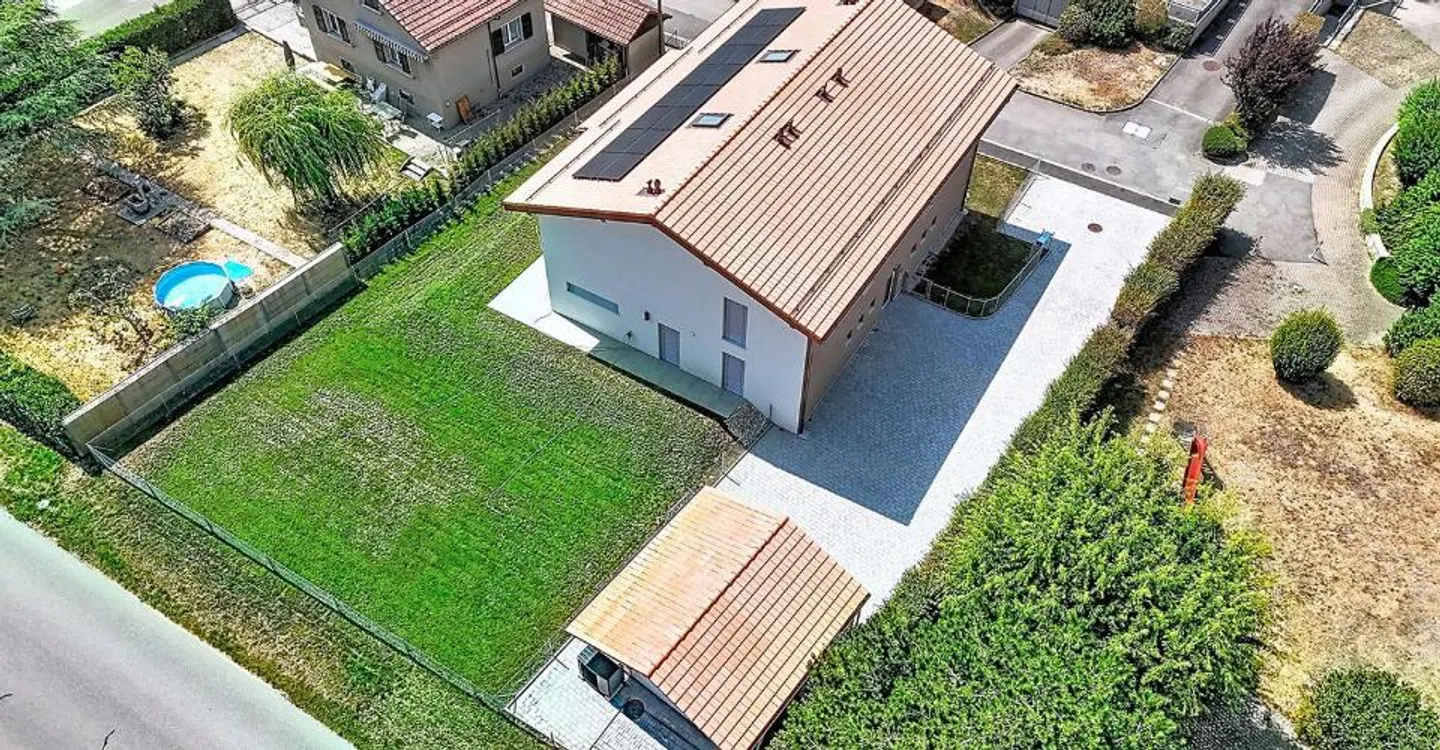 Villa bifamiliare di 7 stanze con giardino - Foto 5 di 11
