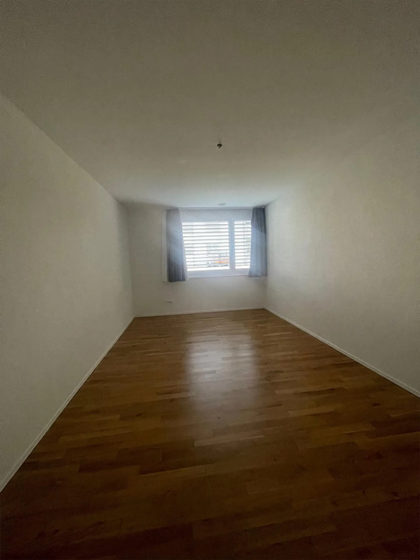 Bright, modern apartment in a central location - Photo 10 of 12