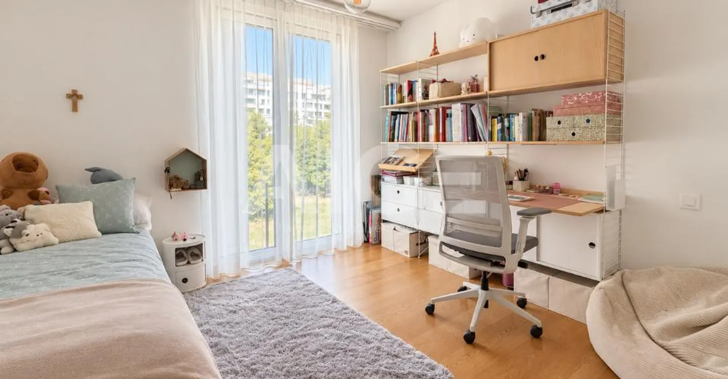 Elegant 5-room apartment in a prestigious residence - Photo 6 of 10