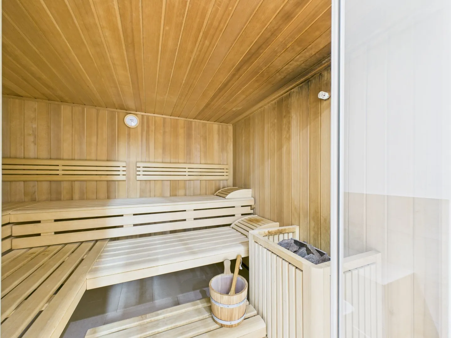 Appartamento moderno di 3,5 locali con giardino privato in complesso residenziale - Foto 19 di 27