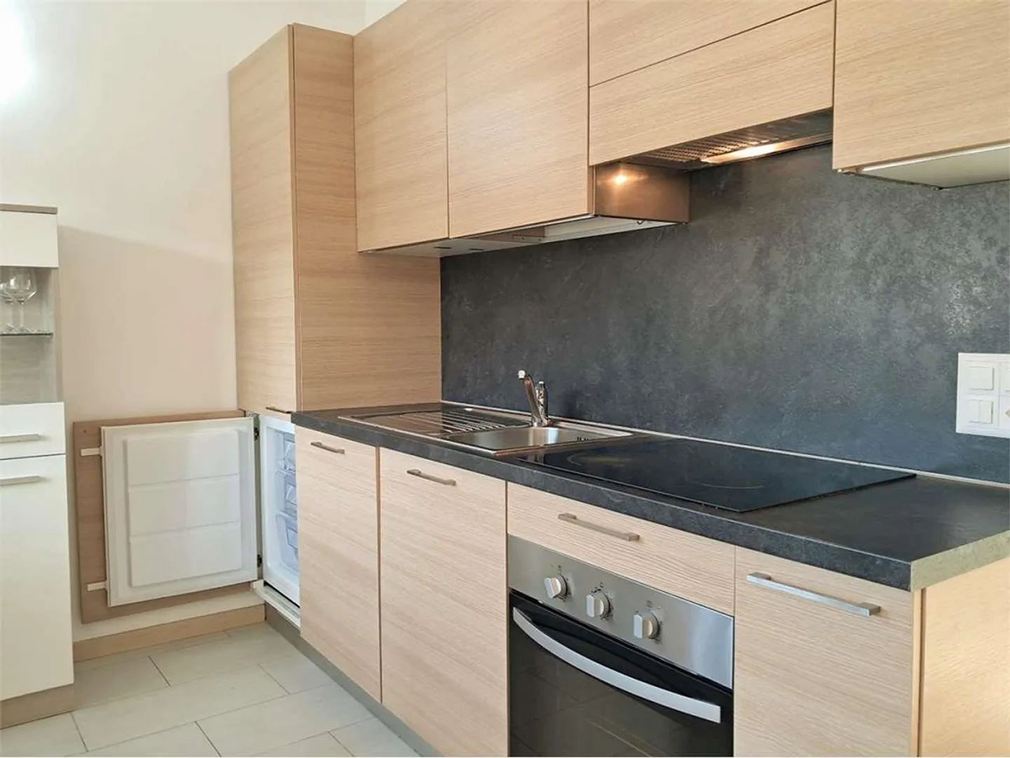 Renoviertes Penthouse mit Aussicht - Foto 4 von 10