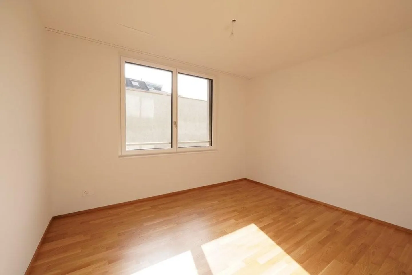 PREMIÈRE LOCATION À LIESTAL - chaque appartement avec sa propre tour de lavage - Photo 10 sur 11