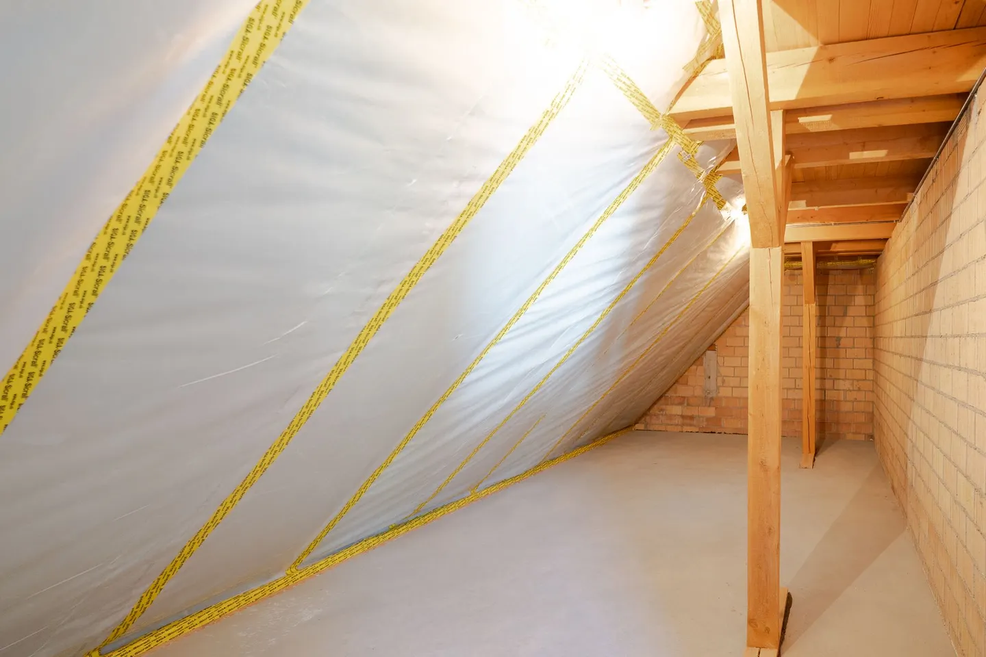 Appartamento duplex nella casa della comunità ecclesiastica - Foto 23 di 29