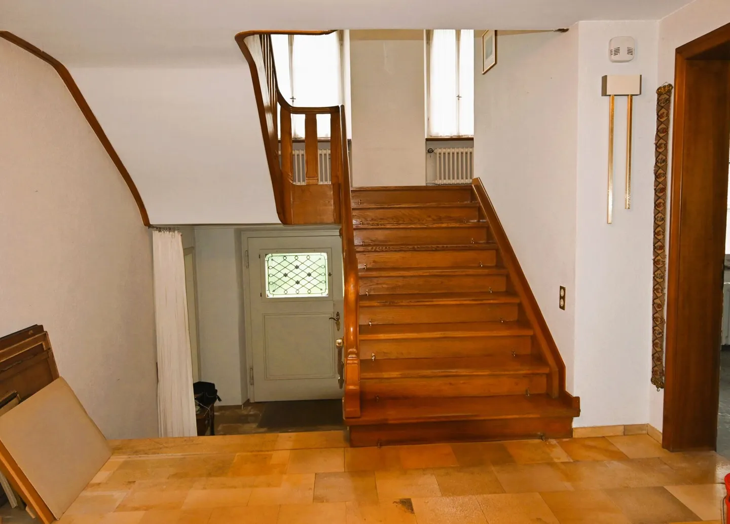 Imponente villa di 4 stanze con parco e riserva di terreno - Foto 6 di 20