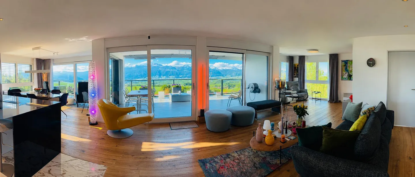 Appartamento in terrazza di 5,5 stanze con vista sulle montagne e sul lago - Foto 3 di 13