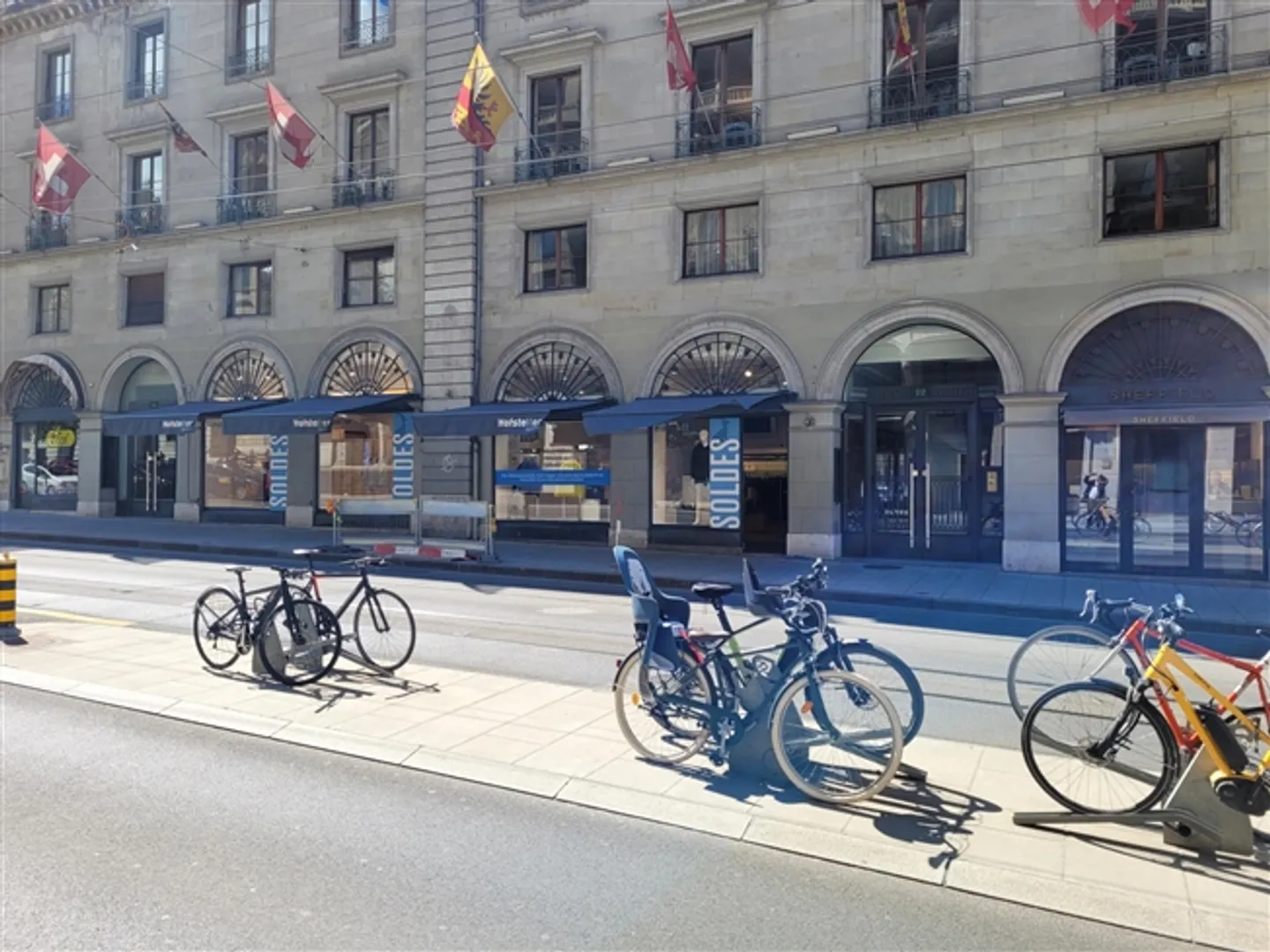 Charmanter Gewerberaum in Genf - Foto 2 von 2