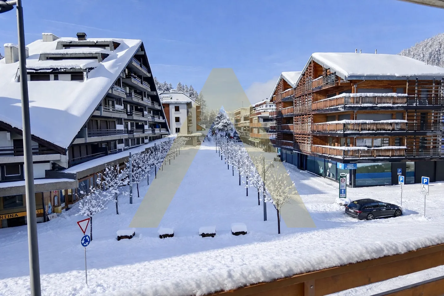 Appartamento spazioso e luminoso nel centro - Foto 1 di 9