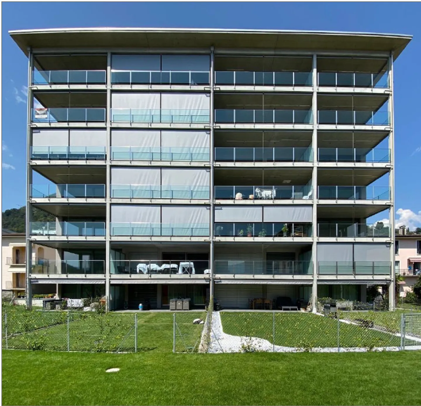 Modernes 4,5-Zimmer-Apartment im 1. Stock mit Terrasse - Foto 8 von 9