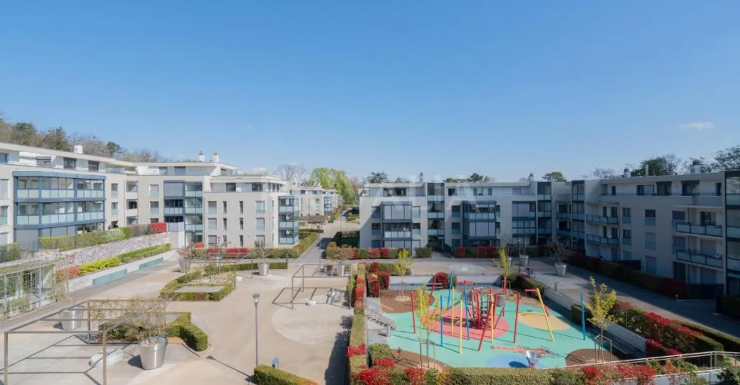 Bell'appartamento di 6,5 locali al piano terra con giardino - Foto 4 di 4