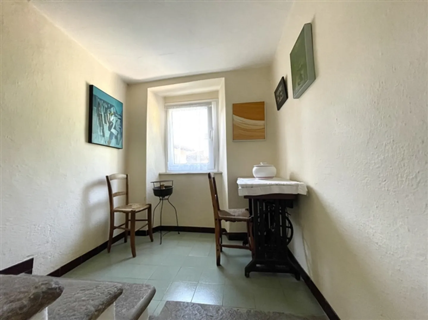 Large Single-Family House - Photo 3 of 15