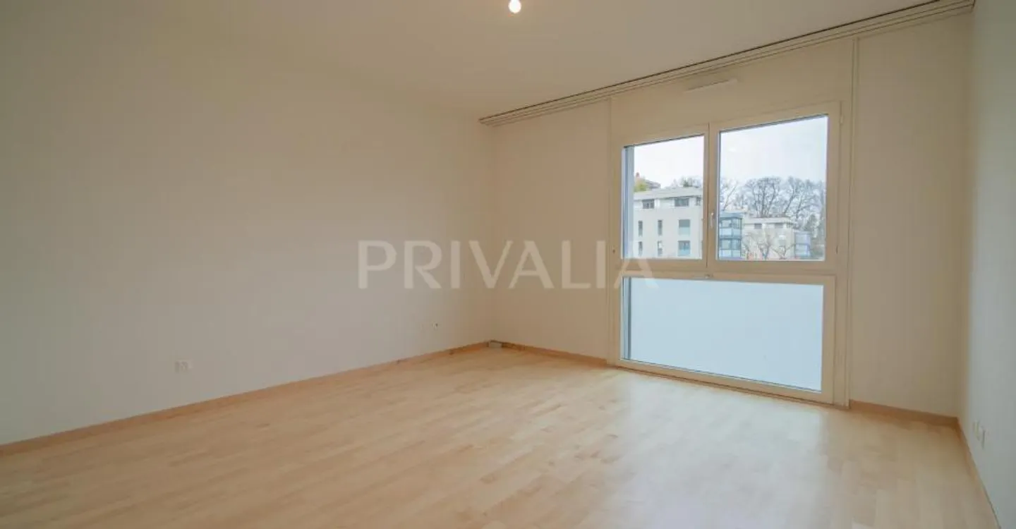 Bell'appartamento di 6,5 locali al piano terra con giardino - Foto 2 di 4