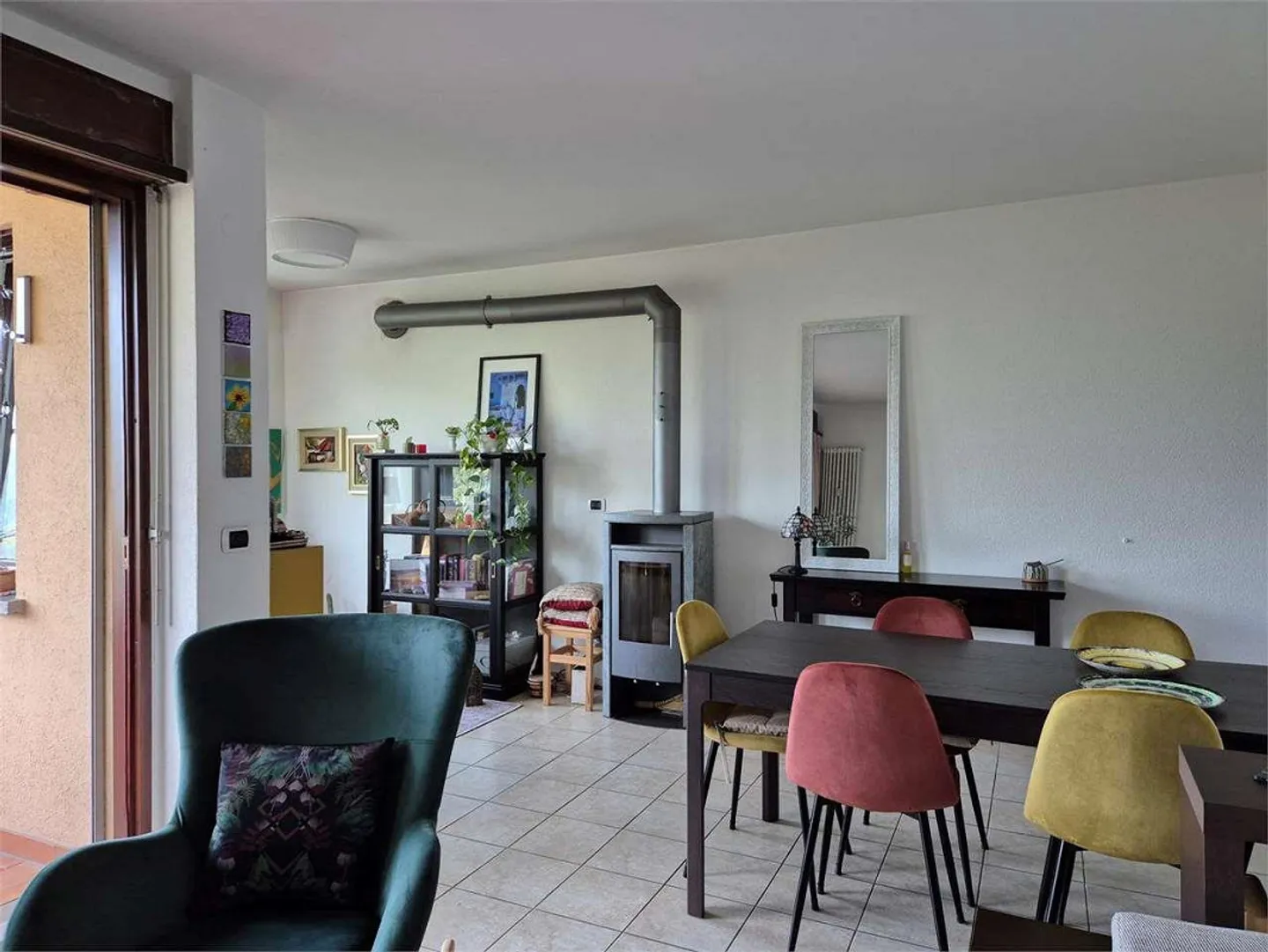2613_Lopagno_Bright 2.5 Room Apartment with Panoramic View. - Photo 5 of 11