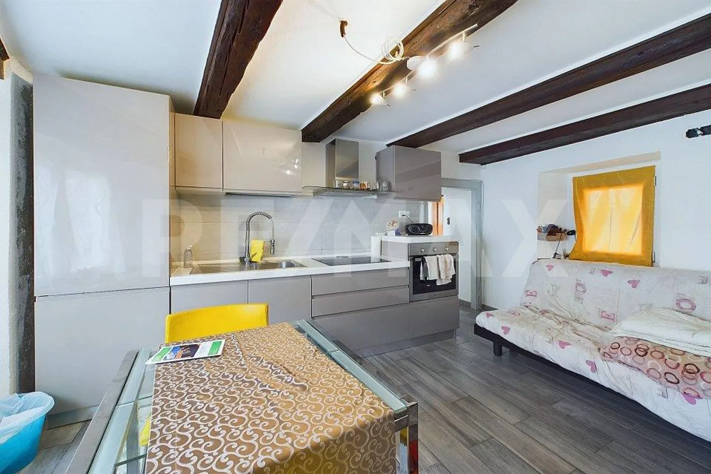 Casa indipendente luminosa con progetto di costruzione approvato - Foto 11 di 13