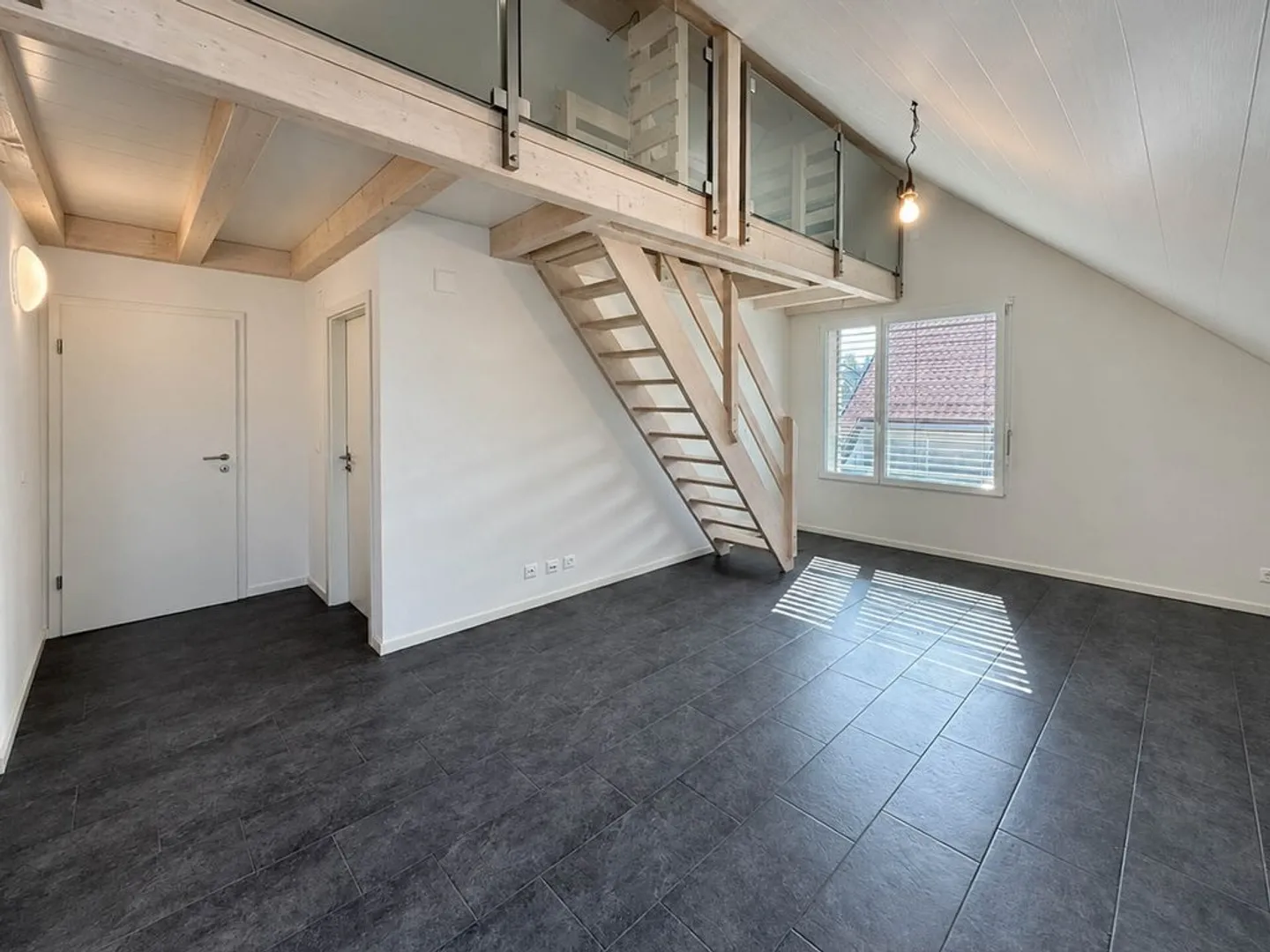 Beautiful duplex apartment - Photo 3 of 8