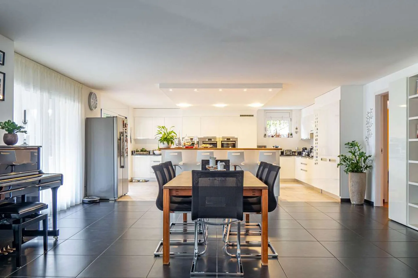 Appartement avec vue sur le lac et jardin - Photo 5 sur 8