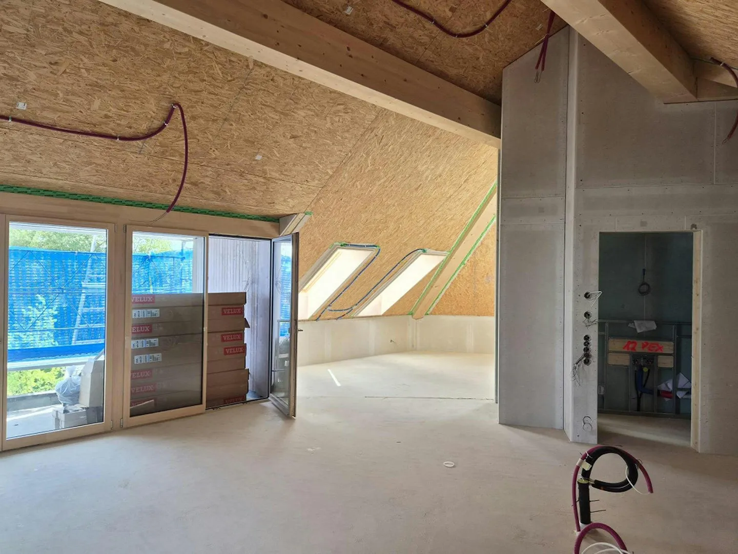 Charmante 3½-Zimmer Attikawohnung - Foto 4 von 12