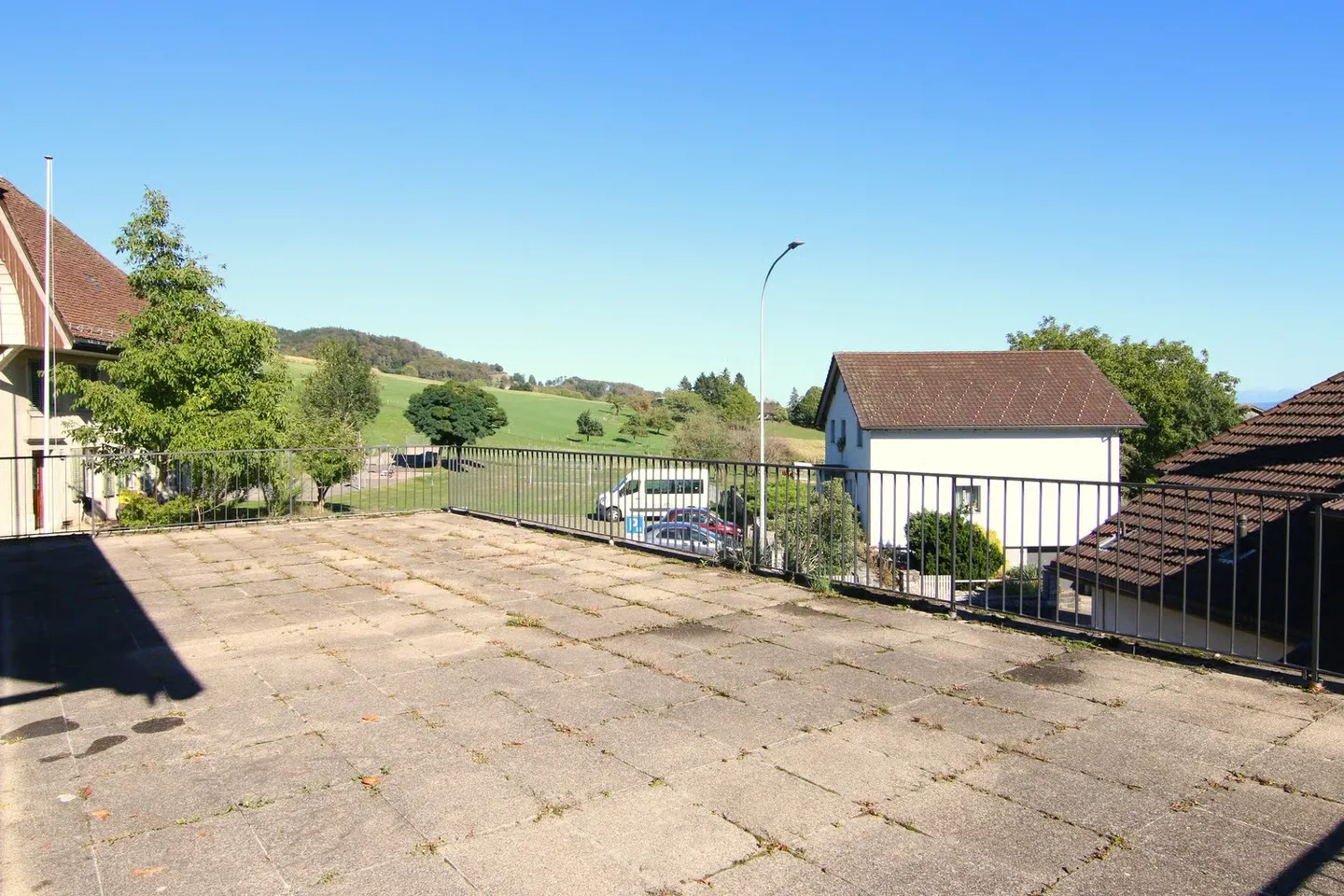 Charming 4.5-room apartment with large terrace - Photo 1 of 8