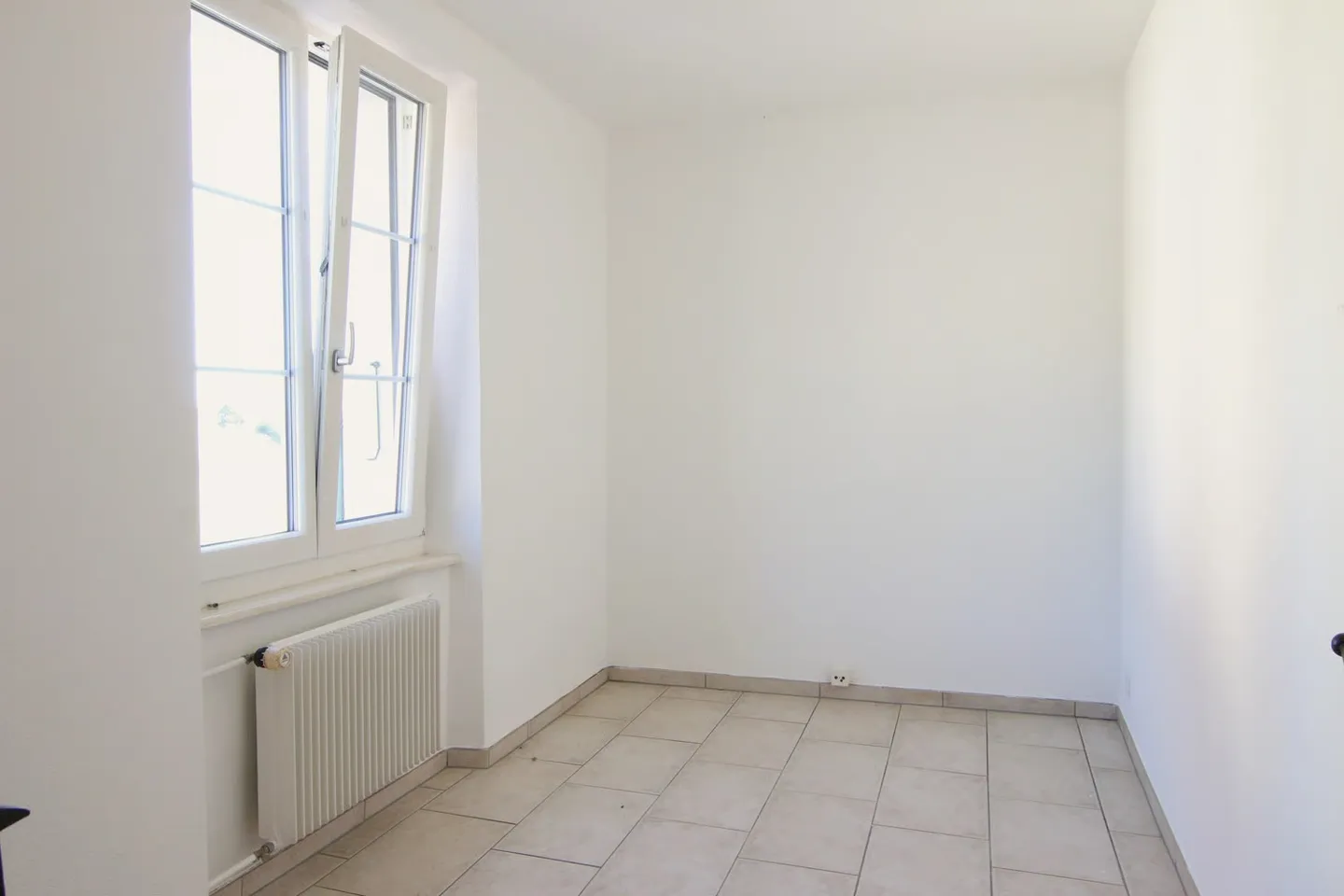Charming 4.5-room apartment with large terrace - Photo 6 of 8