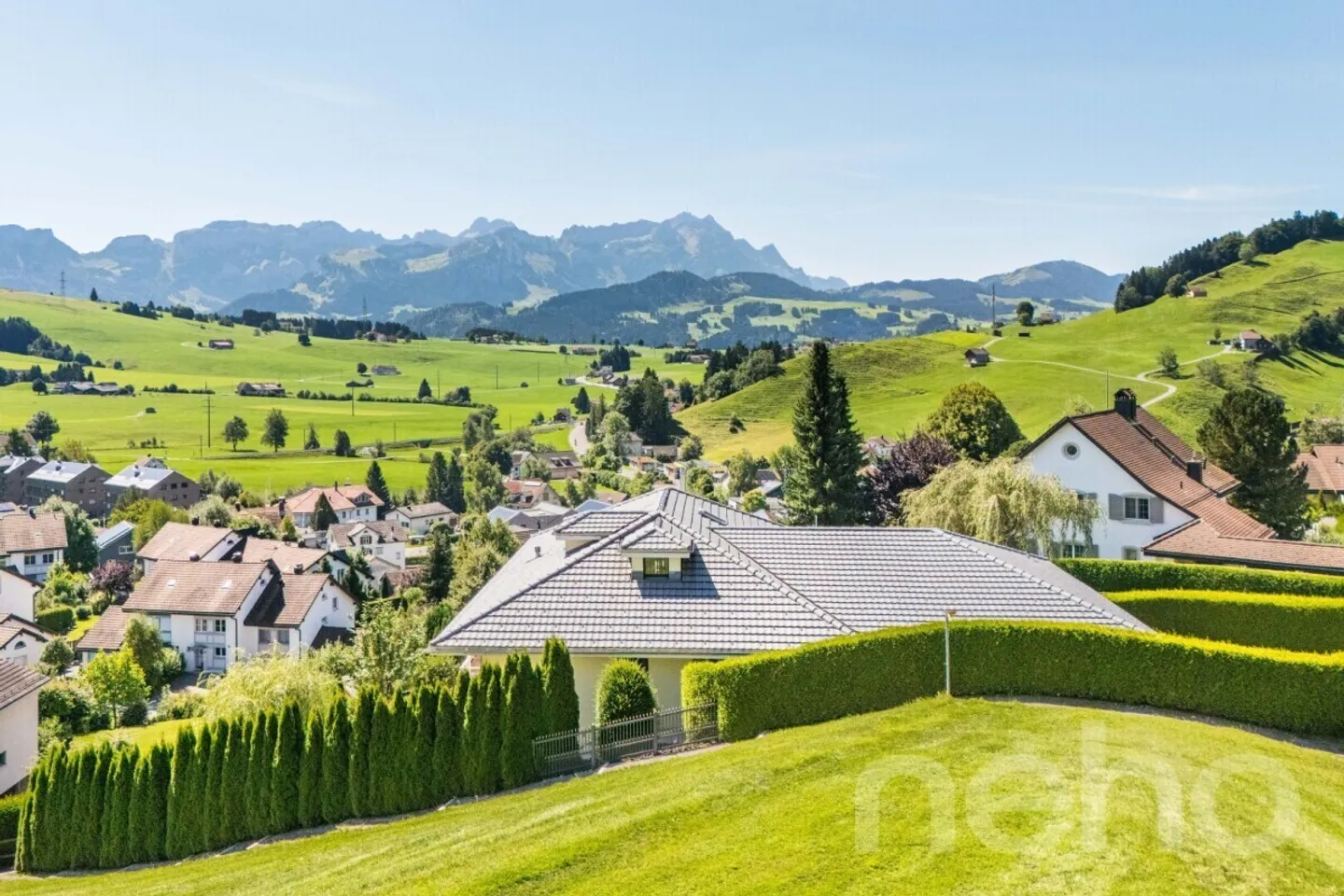 Villa esclusiva con vista spettacolare e finiture di alta gamma - Foto 3 di 12