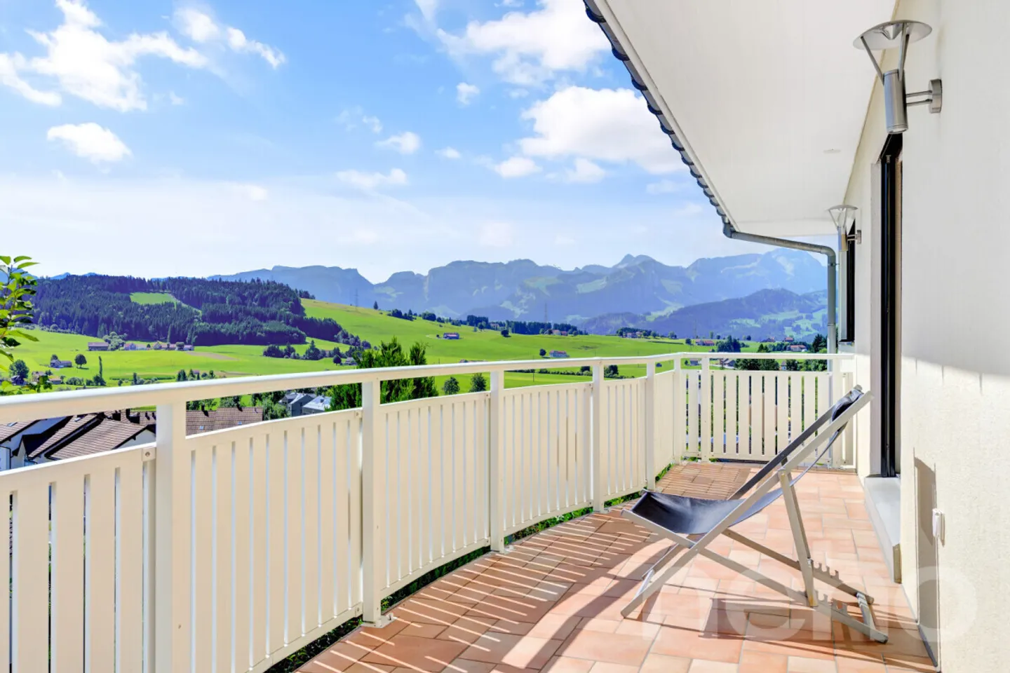 Villa esclusiva con vista spettacolare e finiture di alta gamma - Foto 5 di 12