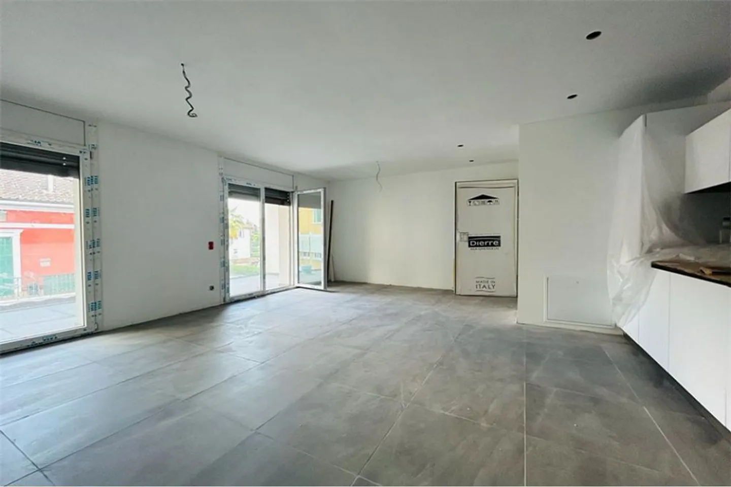 Modern Apartments in Quiet Area - Photo 6 of 13