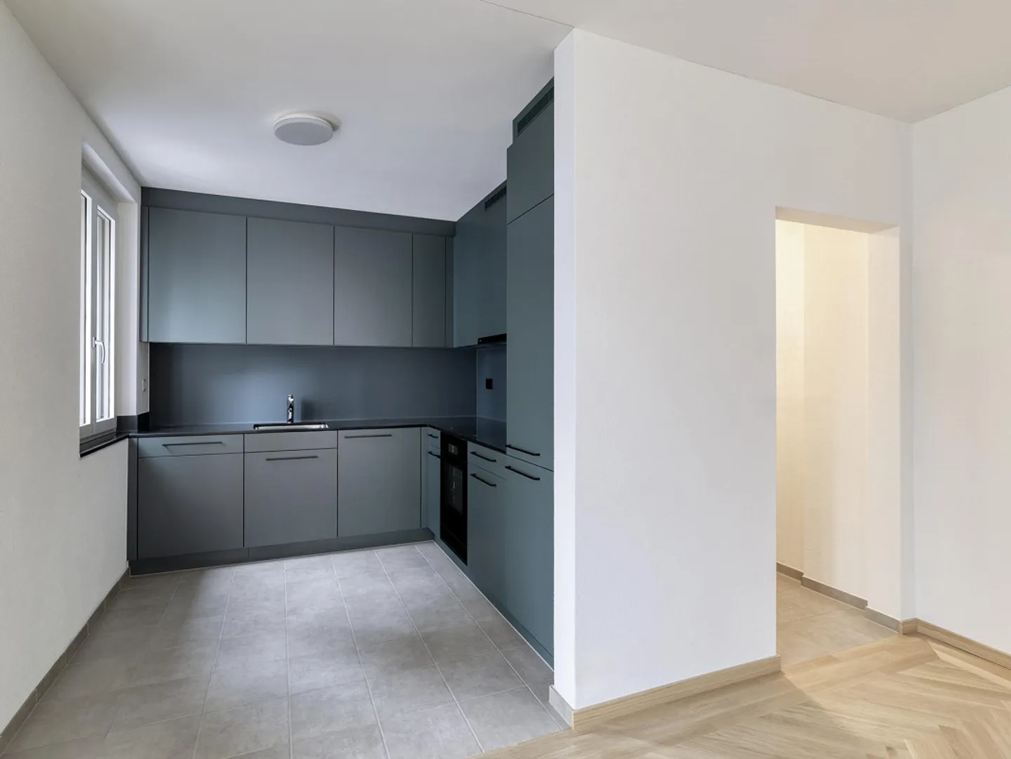 Prima locazione, appartamento esclusivo di 3,5 locali in standard di alta qualità - Foto 1 di 11