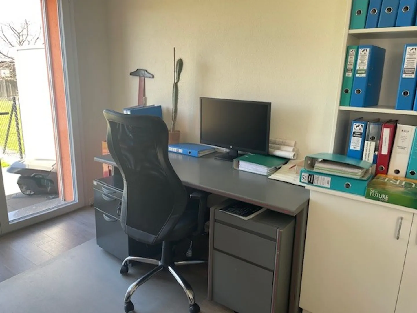 Bureau à louer - Photo 2 sur 9
