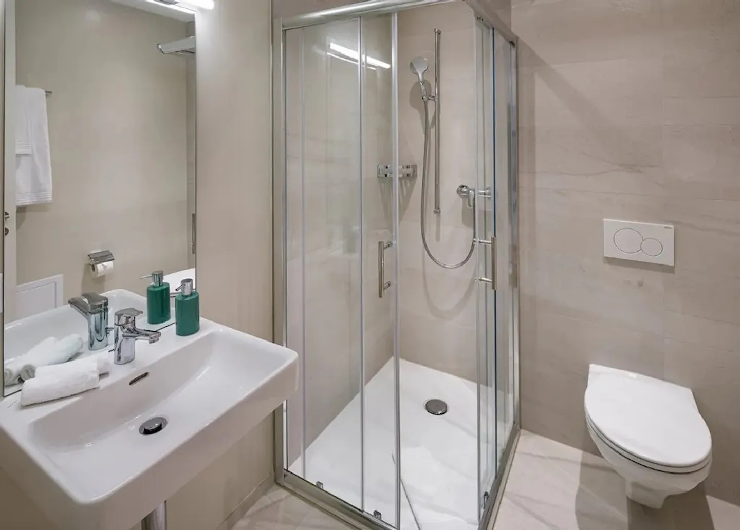 Appartement à louer - Photo 2 sur 10