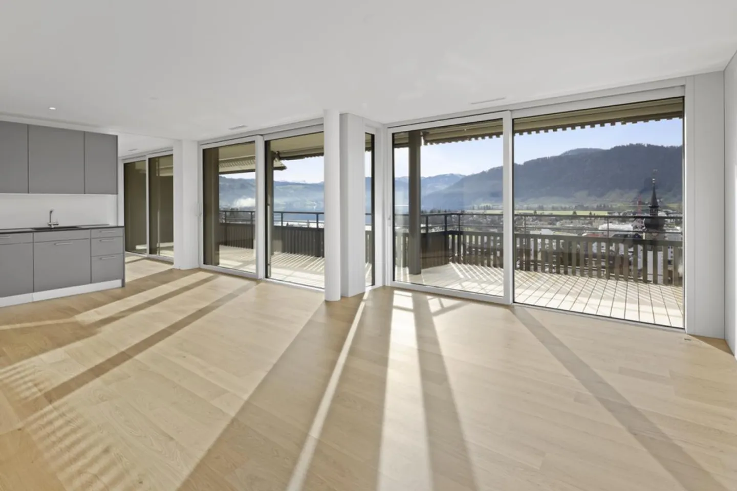 Vivere con vista sul lago di Ägeri - Foto 1 di 6
