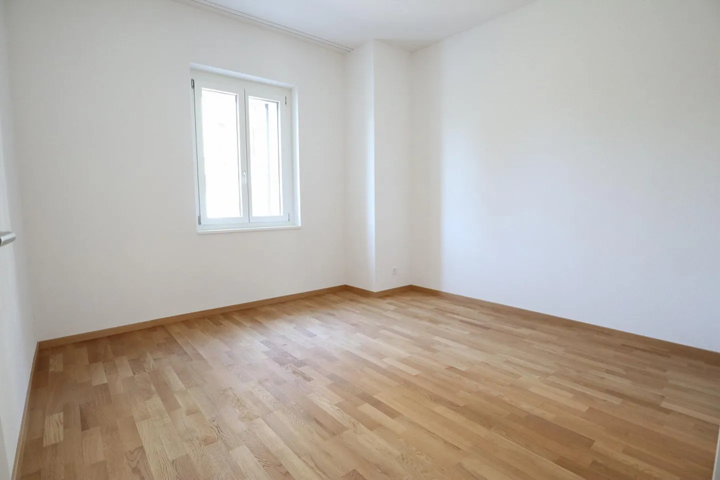 Prima locazione, appartamento esclusivo di 3,5 locali in standard di alta qualità - Foto 5 di 11