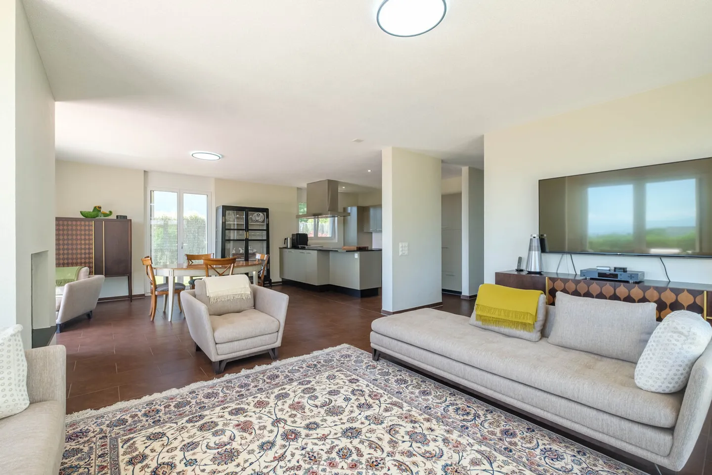 Family villa with lake view, quiet in Bassins - Photo 3 of 13