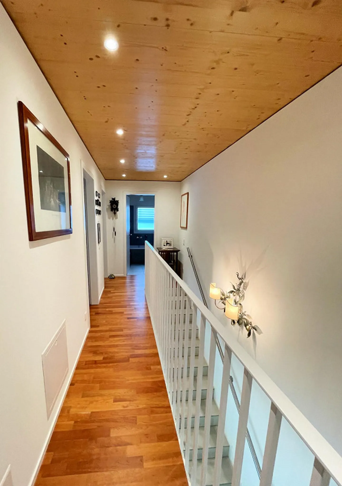 Villa moderna con bel giardino - Foto 17 di 22