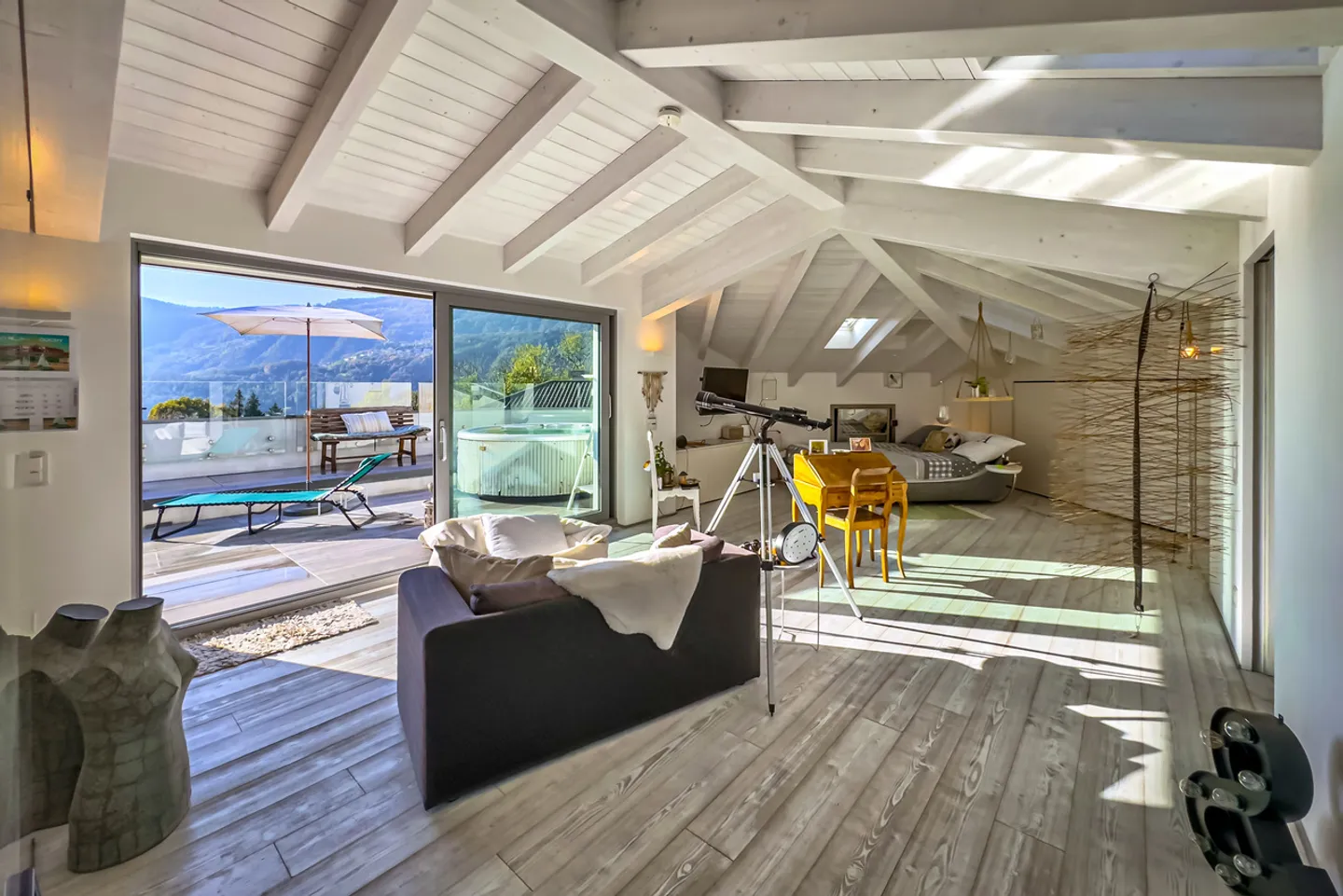 Elegante Villa mit Panoramablick in Lugano-Vezia - Foto 12 von 13