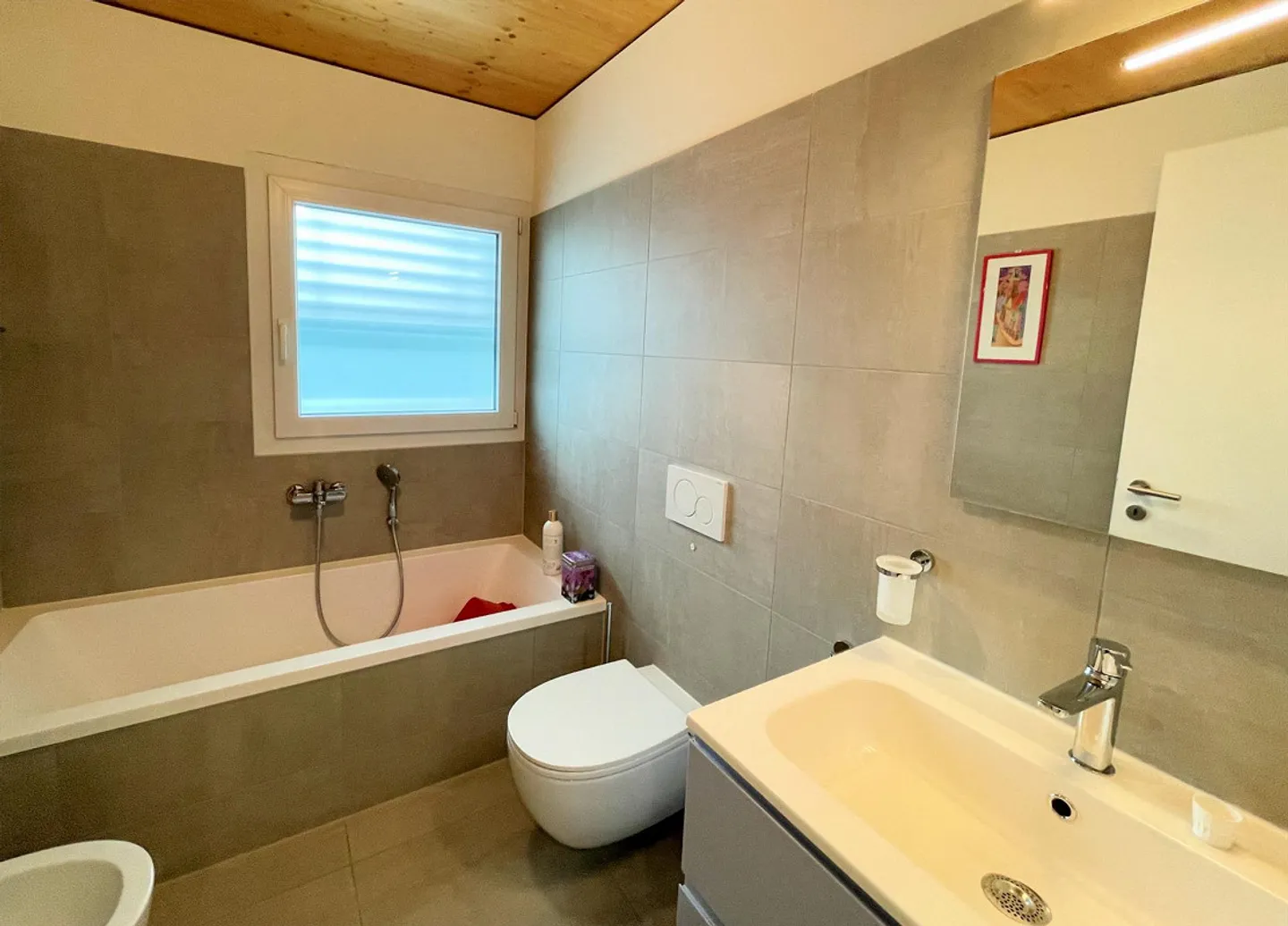 Villa moderna con bel giardino - Foto 21 di 22