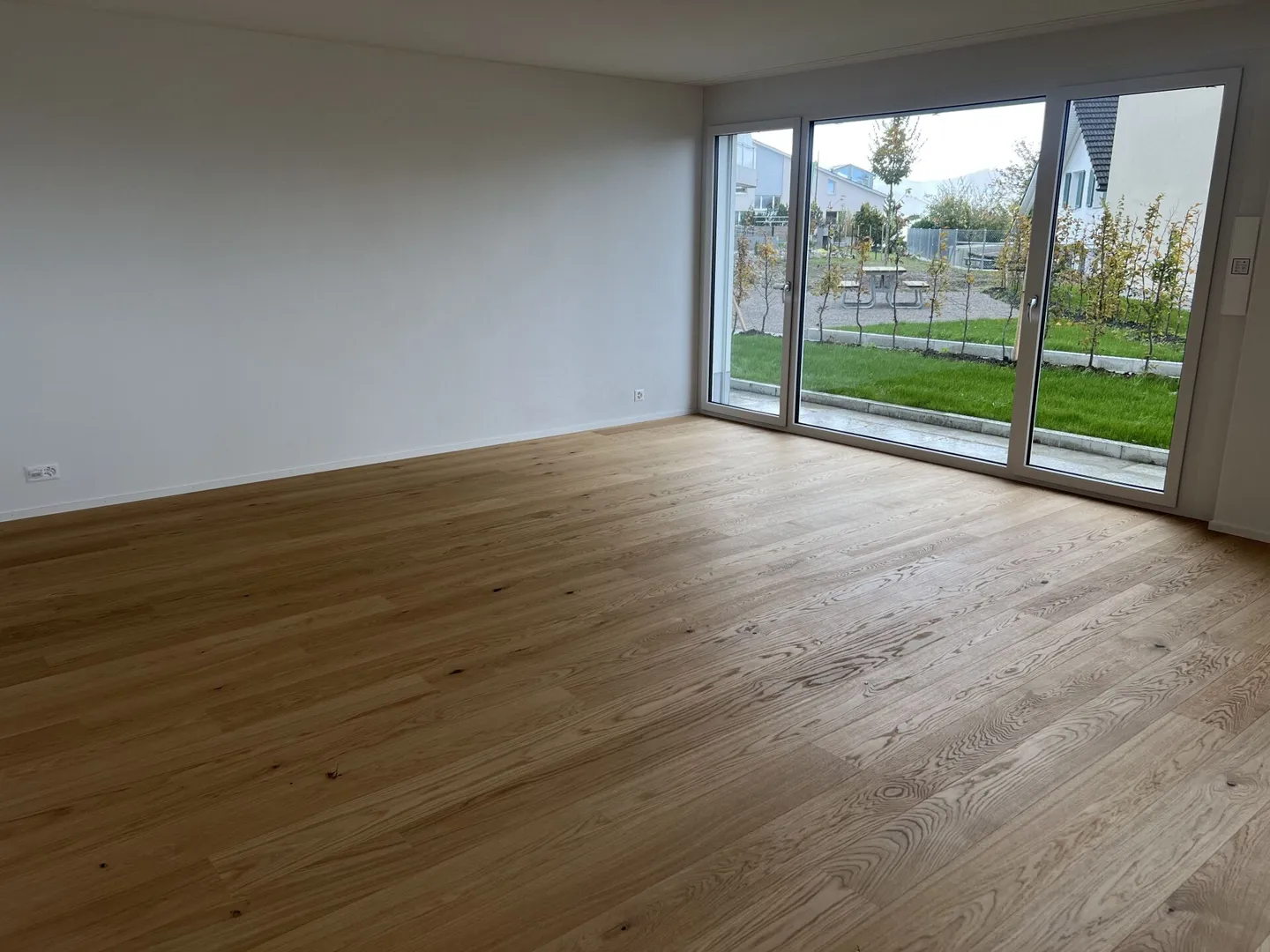 Apartment for sale - Photo 2 of 53