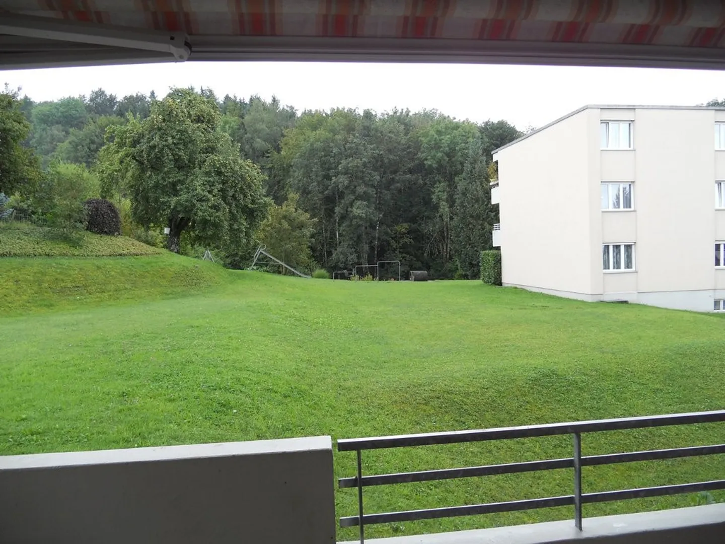Modernes 5.5-Zimmer-Apartment in Wittenbach - Foto 2 von 10