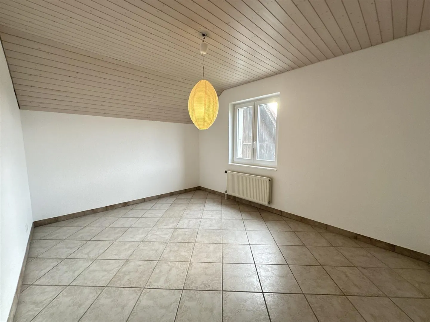 3.5 Room Apartment - Photo 6 of 10