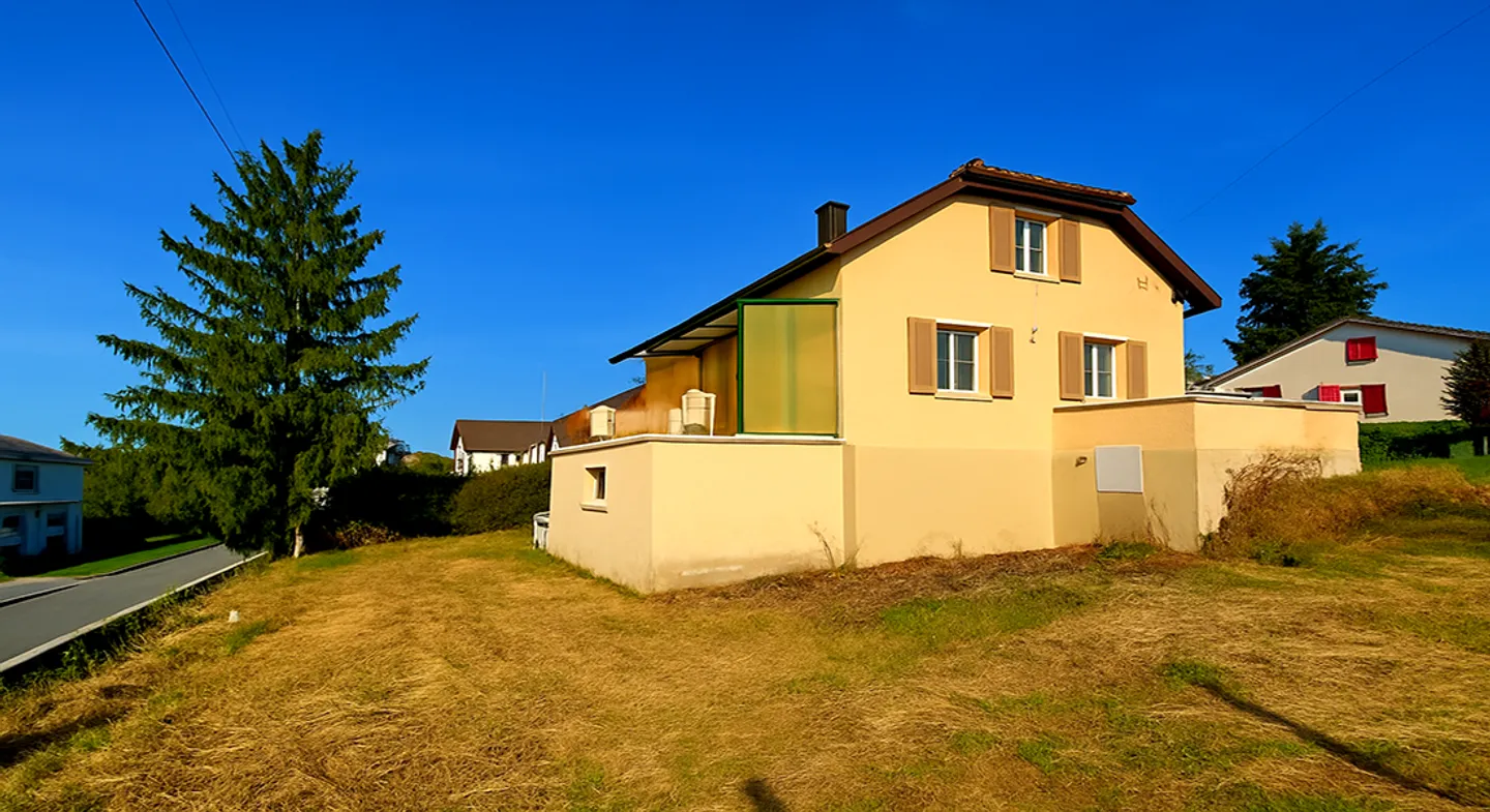 Family Home with Sunny Terraces - Photo 3 of 20