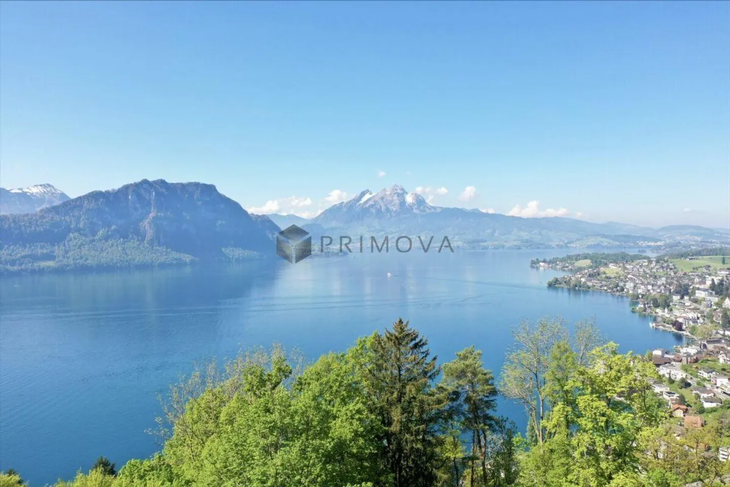 Ultima possibilità per la tua casa da sogno con una vista sensazionale sul lago e sulle montagne! - Foto 2 di 18