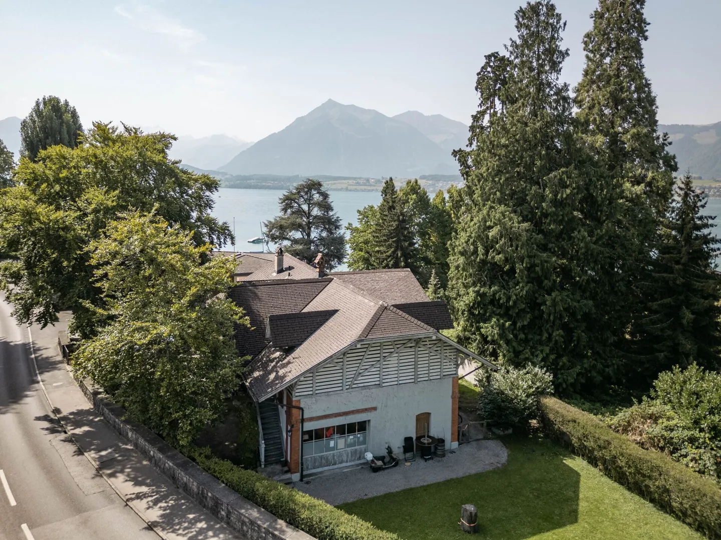 Casa multifamiliare versatile vicino al lago - Hünibach - Foto 4 di 24