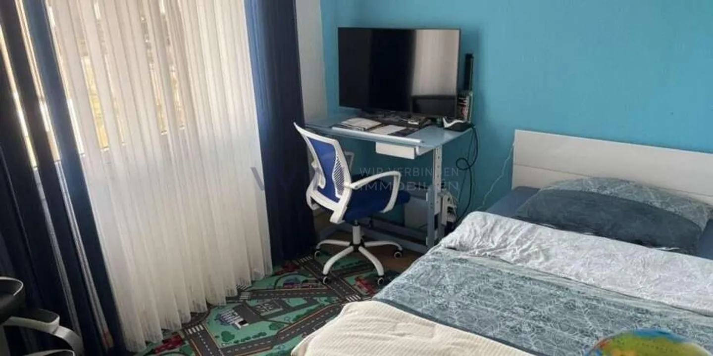 Top renovated 4.5-room apartment - Photo 10 of 13