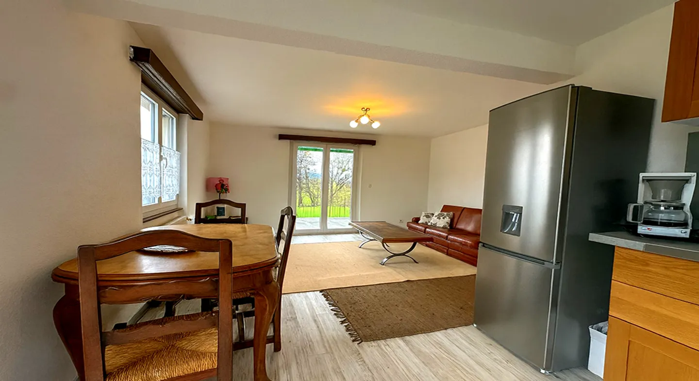 Family Home with Sunny Terraces - Photo 11 of 20