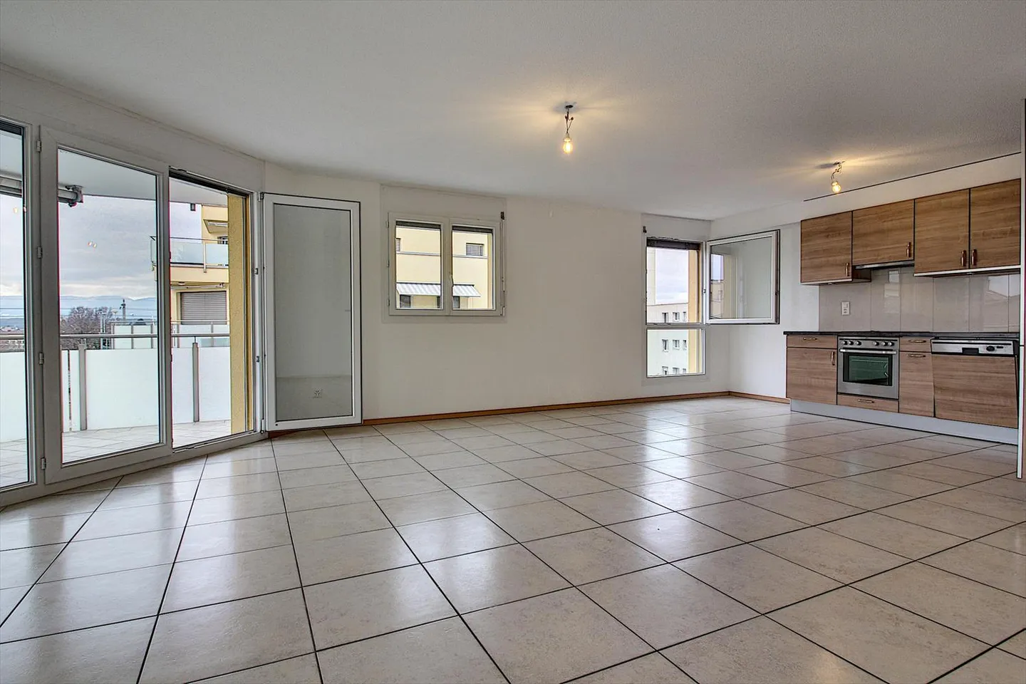 Appartamento 4.5 stanze - Foto 3 di 13