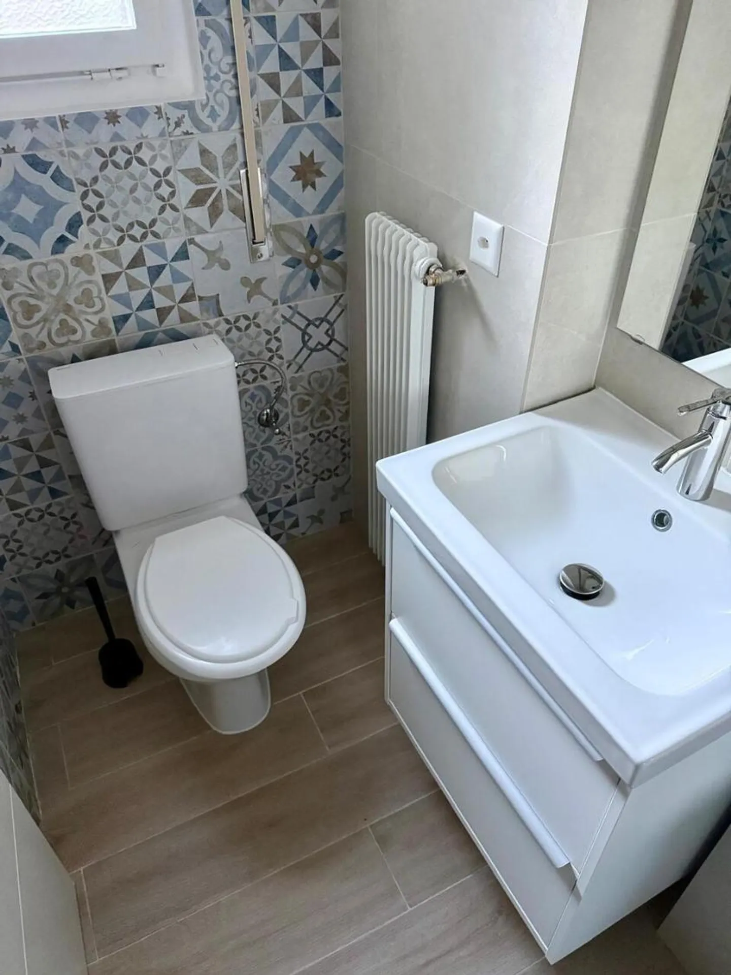 Charming small renovated studio - IN THE YEAR - Photo 5 of 6