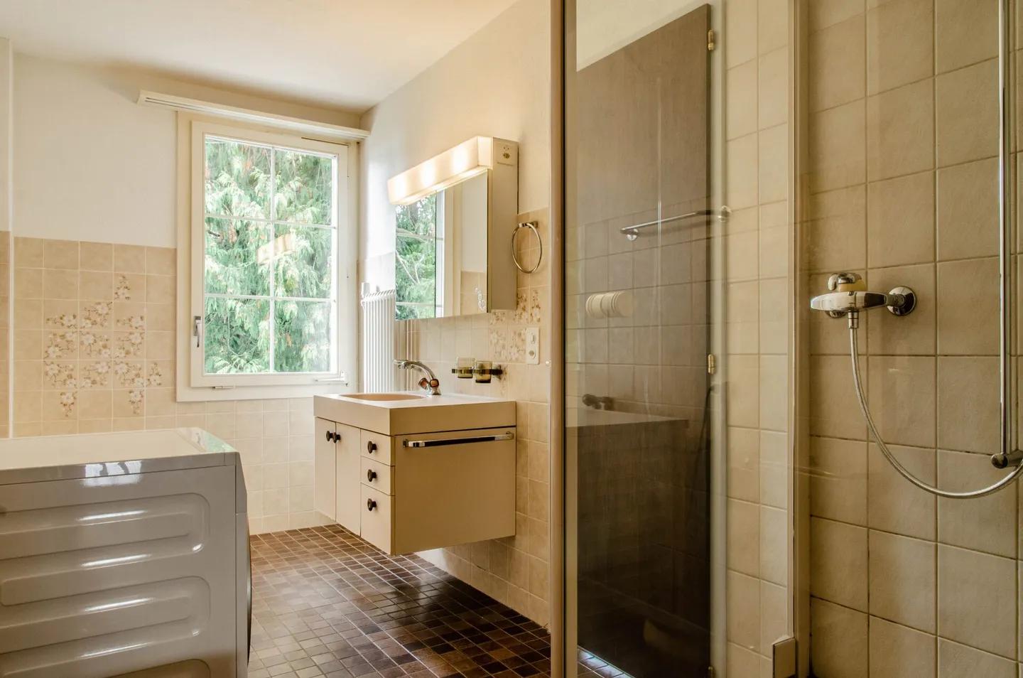 Casa multifamiliare versatile vicino al lago - Hünibach - Foto 14 di 24