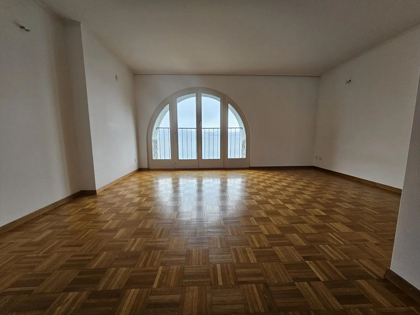 Sehr großes 4,5-Zimmer-Duplex-Apartment in St-Gingolph - Foto 4 von 5