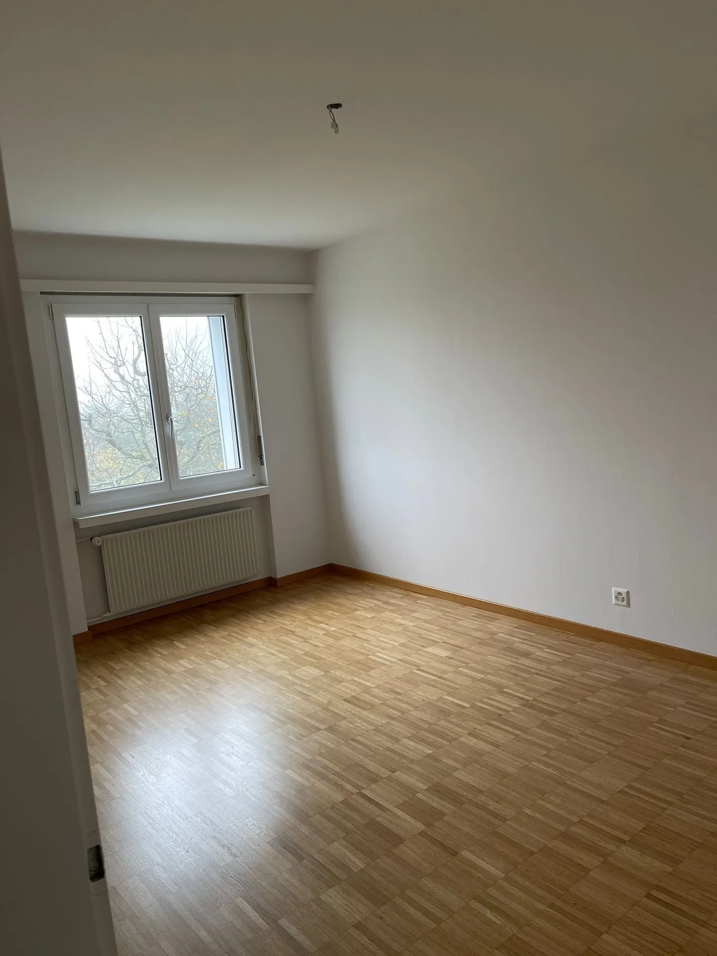 Modernes Apartment mit Balkon - Foto 7 von 10